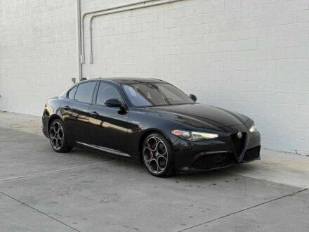 Черный Альфа Ромео Джулия, объемом двигателя 2 л и пробегом 43 тыс. км за 7500 $, фото 1 на Automoto.ua