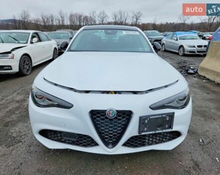 Коричневий Альфа Ромео Джулія, об'ємом двигуна 2 л та пробігом 108 тис. км за 4500 $, фото 4 на Automoto.ua