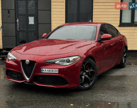 Червоний Альфа Ромео Джулія, об'ємом двигуна 2 л та пробігом 120 тис. км за 19999 $, фото 2 на Automoto.ua