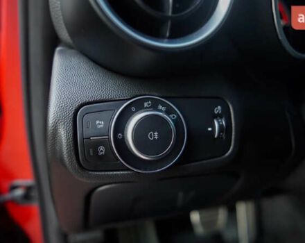 Красный Альфа Ромео Джулия, объемом двигателя 2 л и пробегом 145 тыс. км за 19700 $, фото 26 на Automoto.ua