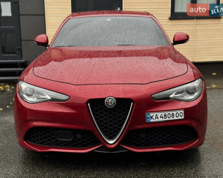 Червоний Альфа Ромео Джулія, об'ємом двигуна 2 л та пробігом 120 тис. км за 19999 $, фото 3 на Automoto.ua