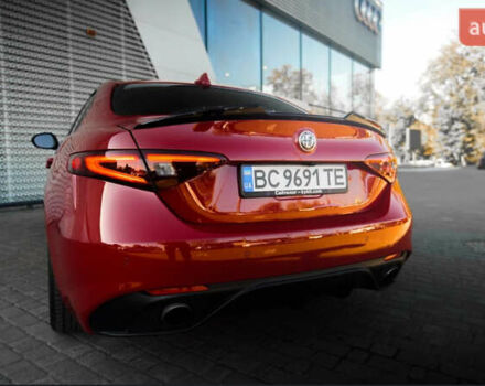 Красный Альфа Ромео Джулия, объемом двигателя 2 л и пробегом 145 тыс. км за 19700 $, фото 11 на Automoto.ua