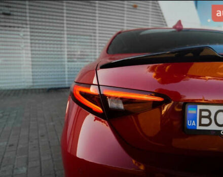 Красный Альфа Ромео Джулия, объемом двигателя 2 л и пробегом 145 тыс. км за 19700 $, фото 13 на Automoto.ua