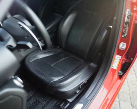 Красный Альфа Ромео Джулия, объемом двигателя 2 л и пробегом 145 тыс. км за 19700 $, фото 27 на Automoto.ua