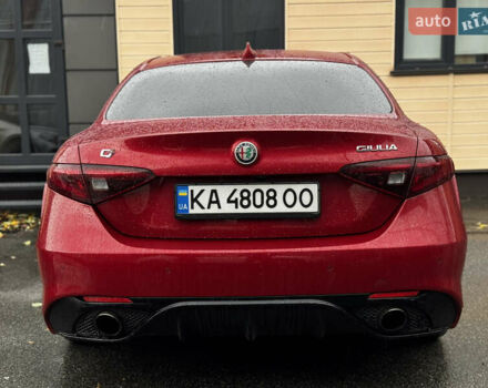 Червоний Альфа Ромео Джулія, об'ємом двигуна 2 л та пробігом 120 тис. км за 19999 $, фото 17 на Automoto.ua