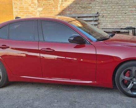 Червоний Альфа Ромео Джулія, об'ємом двигуна 2 л та пробігом 99 тис. км за 20000 $, фото 2 на Automoto.ua