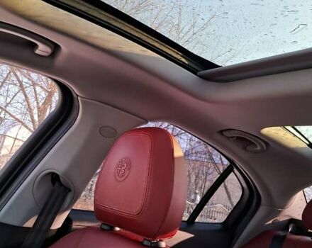 Червоний Альфа Ромео Джулія, об'ємом двигуна 2.14 л та пробігом 270 тис. км за 21500 $, фото 35 на Automoto.ua