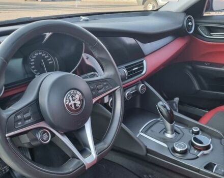 Красный Альфа Ромео Джулия, объемом двигателя 2.14 л и пробегом 270 тыс. км за 19980 $, фото 21 на Automoto.ua