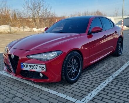 Красный Альфа Ромео Джулия, объемом двигателя 2.14 л и пробегом 270 тыс. км за 19980 $, фото 1 на Automoto.ua