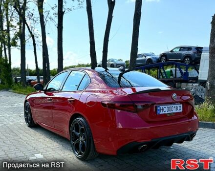 Червоний Альфа Ромео Джулія, об'ємом двигуна 2 л та пробігом 58 тис. км за 26700 $, фото 4 на Automoto.ua