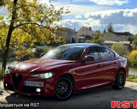 Червоний Альфа Ромео Джулія, об'ємом двигуна 2.2 л та пробігом 200 тис. км за 20000 $, фото 2 на Automoto.ua