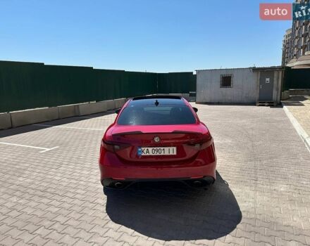 Красный Альфа Ромео Джулия, объемом двигателя 2 л и пробегом 78 тыс. км за 22400 $, фото 7 на Automoto.ua