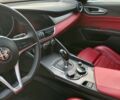 Красный Альфа Ромео Джулия, объемом двигателя 2 л и пробегом 140 тыс. км за 24000 $, фото 6 на Automoto.ua