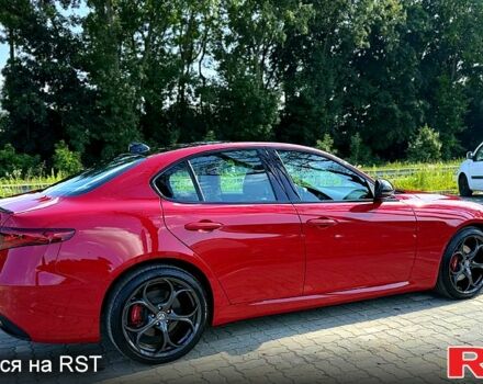 Червоний Альфа Ромео Джулія, об'ємом двигуна 2 л та пробігом 58 тис. км за 26700 $, фото 2 на Automoto.ua