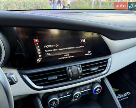 Красный Альфа Ромео Джулия, объемом двигателя 2 л и пробегом 40 тыс. км за 26700 $, фото 27 на Automoto.ua