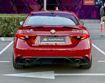 Красный Альфа Ромео Джулия, объемом двигателя 2 л и пробегом 40 тыс. км за 26700 $, фото 9 на Automoto.ua