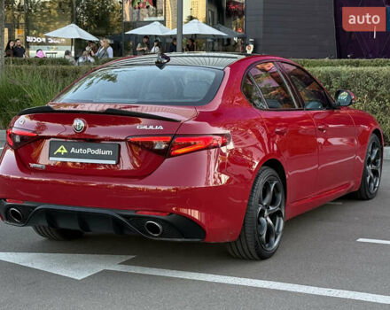 Красный Альфа Ромео Джулия, объемом двигателя 2 л и пробегом 40 тыс. км за 26700 $, фото 11 на Automoto.ua