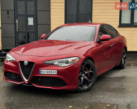 Червоний Альфа Ромео Джулія, об'ємом двигуна 2 л та пробігом 120 тис. км за 19999 $, фото 1 на Automoto.ua