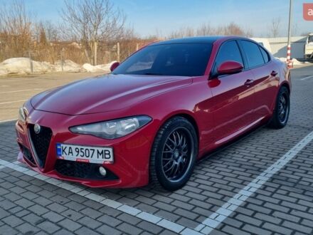 Червоний Альфа Ромео Джулія, об'ємом двигуна 2.14 л та пробігом 270 тис. км за 19900 $, фото 1 на Automoto.ua
