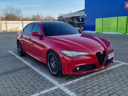 Красный Альфа Ромео Джулия, объемом двигателя 2.14 л и пробегом 270 тыс. км за 19980 $, фото 1 на Automoto.ua