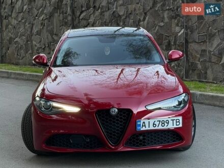 Червоний Альфа Ромео Джулія, об'ємом двигуна 2 л та пробігом 70 тис. км за 18900 $, фото 1 на Automoto.ua