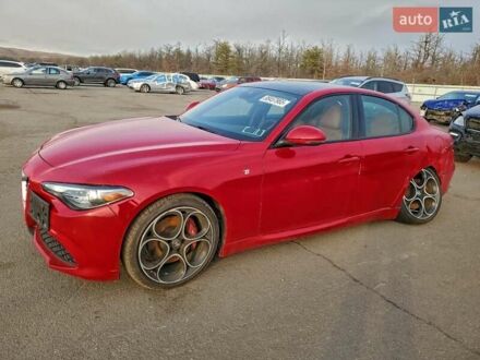 Красный Альфа Ромео Джулия, объемом двигателя 2 л и пробегом 41 тыс. км за 16500 $, фото 1 на Automoto.ua