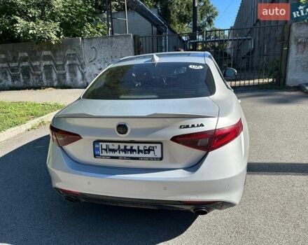 Альфа Ромео Джулия, объемом двигателя 2 л и пробегом 38 тыс. км за 18500 $, фото 5 на Automoto.ua