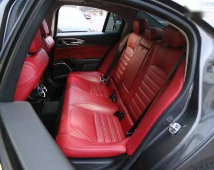 Альфа Ромео Джулия, объемом двигателя 2 л и пробегом 75 тыс. км за 16900 $, фото 9 на Automoto.ua