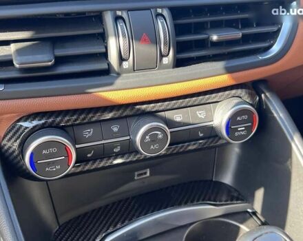 Альфа Ромео Джулия, объемом двигателя 2 л и пробегом 186 тыс. км за 17990 $, фото 23 на Automoto.ua