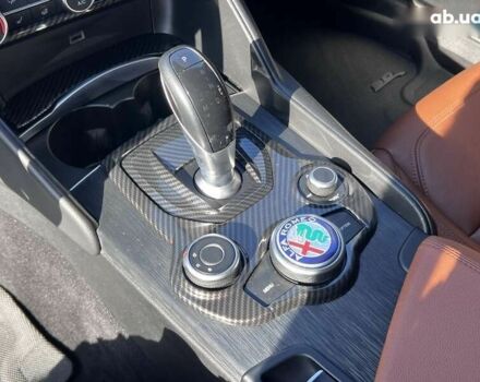 Альфа Ромео Джулия, объемом двигателя 2 л и пробегом 186 тыс. км за 17990 $, фото 24 на Automoto.ua