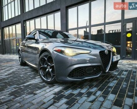 Альфа Ромео Джулия, объемом двигателя 2 л и пробегом 128 тыс. км за 20500 $, фото 4 на Automoto.ua