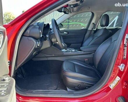 Альфа Ромео Джулия, объемом двигателя 2 л и пробегом 19 тыс. км за 19999 $, фото 7 на Automoto.ua