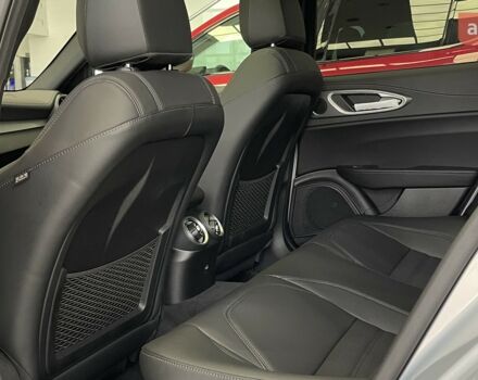 Альфа Ромео Джулия, объемом двигателя 2 л и пробегом 0 тыс. км за 62631 $, фото 7 на Automoto.ua