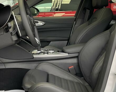 Альфа Ромео Джулия, объемом двигателя 2 л и пробегом 0 тыс. км за 62631 $, фото 6 на Automoto.ua