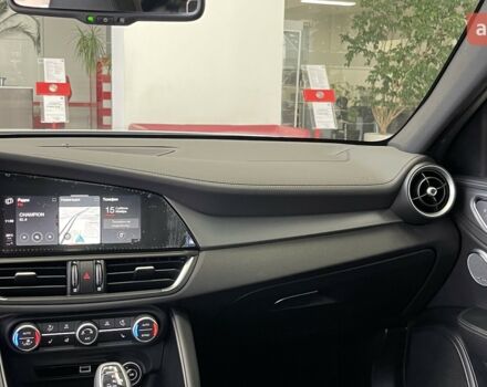 Альфа Ромео Джулия, объемом двигателя 2 л и пробегом 0 тыс. км за 62631 $, фото 10 на Automoto.ua