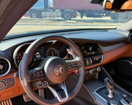 Сірий Альфа Ромео Джулія, об'ємом двигуна 2 л та пробігом 66 тис. км за 19200 $, фото 26 на Automoto.ua