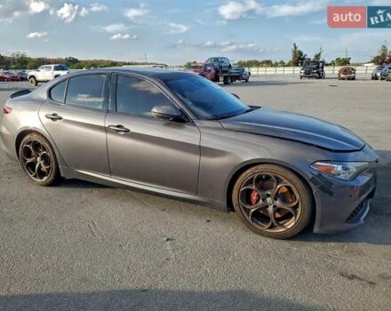 Серый Альфа Ромео Джулия, объемом двигателя 2 л и пробегом 79 тыс. км за 5300 $, фото 3 на Automoto.ua