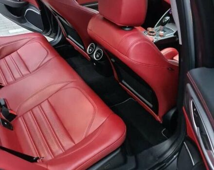 Серый Альфа Ромео Джулия, объемом двигателя 2 л и пробегом 74 тыс. км за 17100 $, фото 17 на Automoto.ua