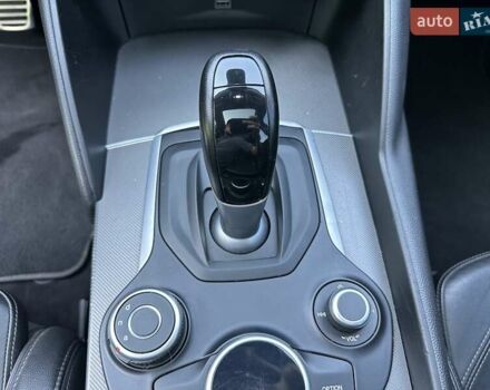 Серый Альфа Ромео Джулия, объемом двигателя 2 л и пробегом 102 тыс. км за 19000 $, фото 25 на Automoto.ua