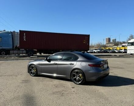 Сірий Альфа Ромео Джулія, об'ємом двигуна 2 л та пробігом 66 тис. км за 19200 $, фото 5 на Automoto.ua