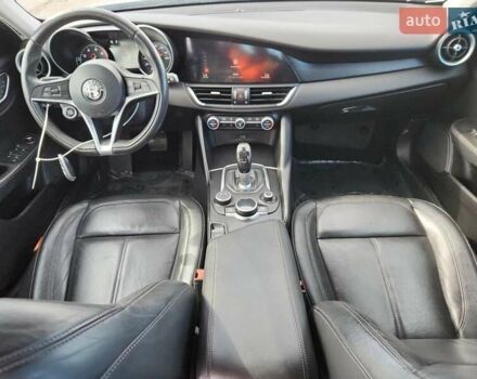 Серый Альфа Ромео Джулия, объемом двигателя 0 л и пробегом 69 тыс. км за 4000 $, фото 7 на Automoto.ua