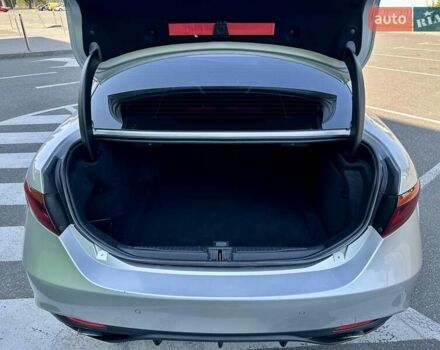 Серый Альфа Ромео Джулия, объемом двигателя 2 л и пробегом 102 тыс. км за 19000 $, фото 22 на Automoto.ua