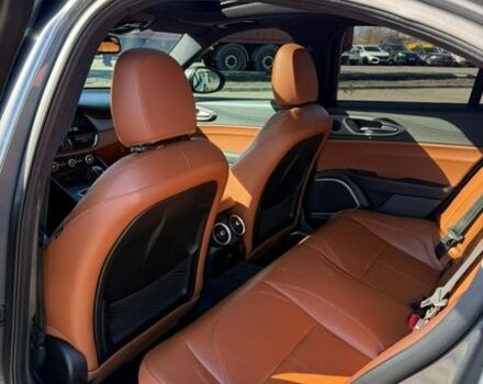 Сірий Альфа Ромео Джулія, об'ємом двигуна 2 л та пробігом 66 тис. км за 19200 $, фото 21 на Automoto.ua