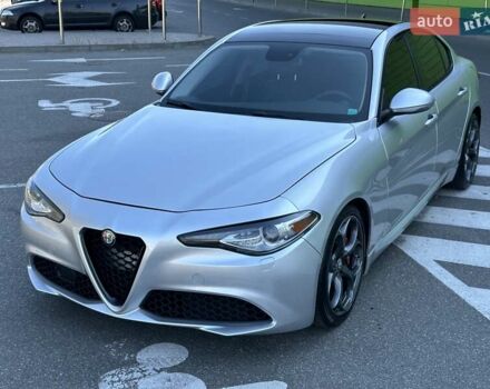 Серый Альфа Ромео Джулия, объемом двигателя 2 л и пробегом 102 тыс. км за 19000 $, фото 10 на Automoto.ua