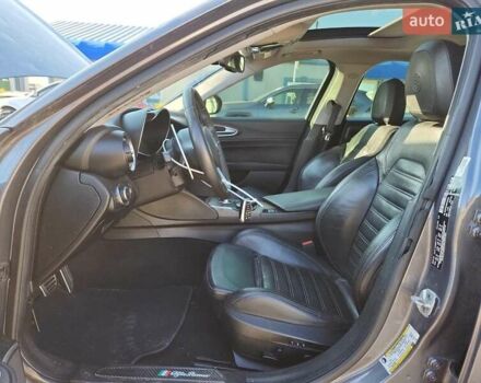 Серый Альфа Ромео Джулия, объемом двигателя 2 л и пробегом 50 тыс. км за 5700 $, фото 6 на Automoto.ua