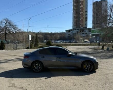 Сірий Альфа Ромео Джулія, об'ємом двигуна 2 л та пробігом 66 тис. км за 19200 $, фото 10 на Automoto.ua