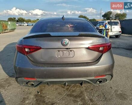 Серый Альфа Ромео Джулия, объемом двигателя 2 л и пробегом 79 тыс. км за 5300 $, фото 5 на Automoto.ua
