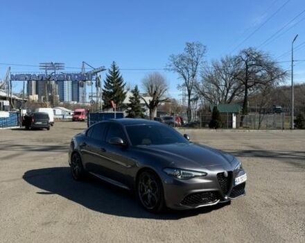 Сірий Альфа Ромео Джулія, об'ємом двигуна 2 л та пробігом 66 тис. км за 19200 $, фото 13 на Automoto.ua