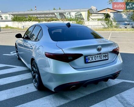 Серый Альфа Ромео Джулия, объемом двигателя 2 л и пробегом 102 тыс. км за 19000 $, фото 11 на Automoto.ua