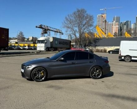 Сірий Альфа Ромео Джулія, об'ємом двигуна 2 л та пробігом 66 тис. км за 19200 $, фото 4 на Automoto.ua